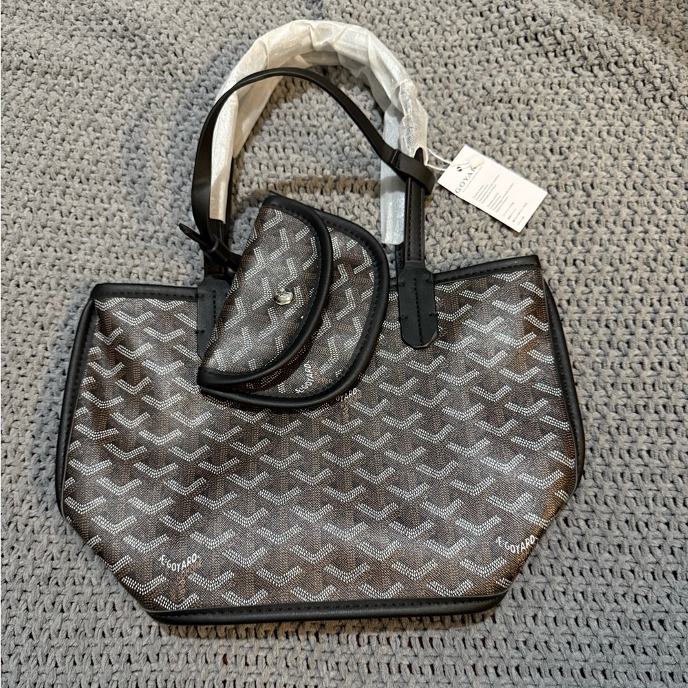 Mini black tote